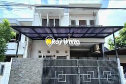 Rumah Lingkungan Asri di Tomang, Jakarta Barat, Luas 96m² LB 230m² Rumah Lingkungan Asri di Tomang, Jakarta Barat, Luas 96m² LB 230m²