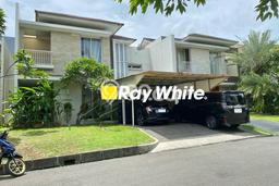 Jual Rumah Luas Elegan Dengan View Eksklusif di Joglo, Jakarta Barat Jual Rumah Luas Elegan Dengan View Eksklusif di Joglo, Jakarta Barat