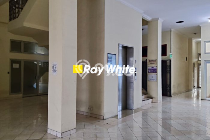 Komersial Dijual di Prime Area Jakarta Barat Luas 85m2 Komersial Dijual di Prime Area Jakarta Barat Luas 85m2