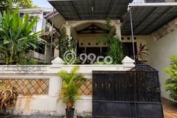 Jual Rumah Strategis Bagus Punya 4 KT di Cinere Depok SHM Jual Rumah Strategis Bagus Punya 4 KT di Cinere Depok SHM
