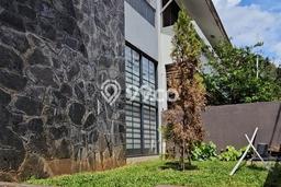 GOOD DEAL! Rumah Strategis di Cinere, LT 220m² LB 214m² GOOD DEAL! Rumah Strategis di Cinere, LT 220m² LB 214m²