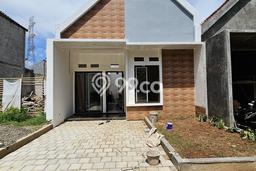 Jual Rumah Murah Meriah Cinere Punya 2 Kamar & LT 78m2 Jual Rumah Murah Meriah Cinere Punya 2 Kamar & LT 78m2