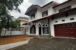 Rumah Elit LB 400m2 Siap Huni Desain Elegan di Pondok Indah, Jakarta Selatan Rumah Elit LB 400m2 Siap Huni Desain Elegan di Pondok Indah, Jakarta Selatan
