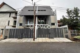 Hunian Super Mewah dengan Akses Paling Strategis di Pondok Labu, Jakarta Selatan Hunian Super Mewah dengan Akses Paling Strategis di Pondok Labu, Jakarta Selatan
