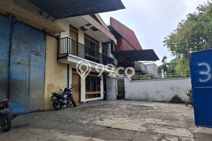 Gudang untuk Disewa di Pusat Semarang Luas Bangunan 1100m2 Gudang untuk Disewa di Pusat Semarang Luas Bangunan 1100m2