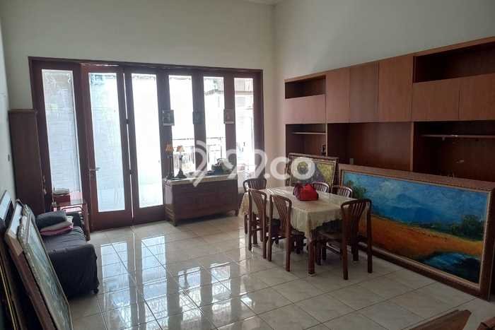 Dijual Rumah 3 Kamar Lokasi Ideal Nyaman dan Strategis di Banyumanik Dijual Rumah 3 Kamar Lokasi Ideal Nyaman dan Strategis di Banyumanik
