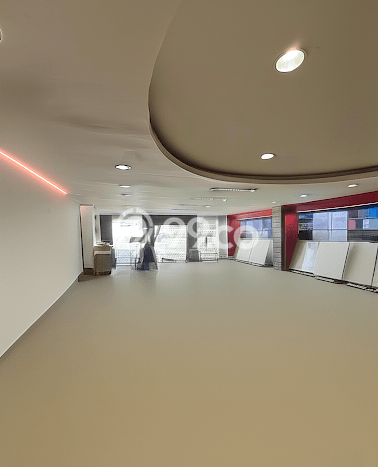 Paling Diincar! Komersial Dijual di Jagalan Harga Kompetitif Paling Diincar! Komersial Dijual di Jagalan Harga Kompetitif