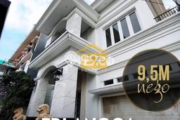 Rumah Elit LB 550m2 Siap Huni Desain Elegan di Pleburan, Semarang Rumah Elit LB 550m2 Siap Huni Desain Elegan di Pleburan, Semarang