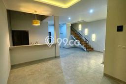 PROPERTI PILIHAN! Rumah Asri di Majapahit, Luas 100m² LB 196m² PROPERTI PILIHAN! Rumah Asri di Majapahit, Luas 100m² LB 196m²