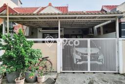 Dijual Cepat Rumah 1.5 Lantai di Cluster Tamansari Harapan Indah Dijual Cepat Rumah 1.5 Lantai di Cluster Tamansari Harapan Indah