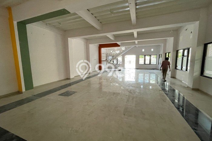 Kantor disewakan di Depok Sleman dengan luas bangunan 500m2 Kantor disewakan di Depok Sleman dengan luas bangunan 500m2
