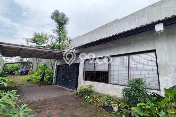 Ruko Disewa di Depok, Sleman, LT 200m2 / LB 240m2 Ruko Disewa di Depok, Sleman, LT 200m2 / LB 240m2