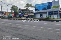 Disewakan Ruko di Bantul Bantul LT 210m2, LB 420m2 Disewakan Ruko di Bantul Bantul LT 210m2, LB 420m2
