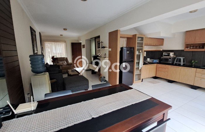Rumah EXCLUSIVE di Caturtunggal, Sleman, Luas 139m2m² Bangunan 139m2m² KESEMPATAN TERBATAS! Rumah EXCLUSIVE di Caturtunggal, Sleman, Luas 139m2m² Bangunan 139m2m² KESEMPATAN TERBATAS!