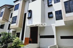 Hunian Cantik Minimalis Lb 120m2 di Cipayung, Jakarta Timur Hunian Cantik Minimalis Lb 120m2 di Cipayung, Jakarta Timur