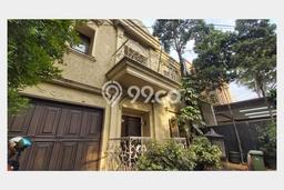 Rumah Luxury Modern Tanpa Renovasi di Pondok Indah Jakarta Selatan Rumah Luxury Modern Tanpa Renovasi di Pondok Indah Jakarta Selatan