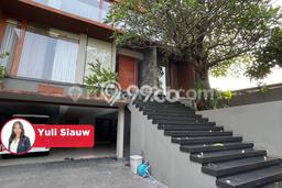 Rumah Luxury Modern Tanpa Renovasi di Puri Indah Jakarta Barat Rumah Luxury Modern Tanpa Renovasi di Puri Indah Jakarta Barat