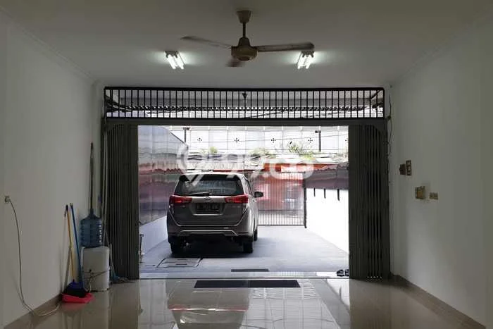 Ruko Dijual di Prime Area Jakarta Barat Luas 76m2 Ruko Dijual di Prime Area Jakarta Barat Luas 76m2