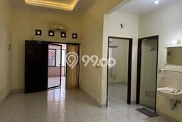 Disewakan! Rumah 3 Kamar Tidur &
2 Kamar Mandi di Alam Sutera, Tangerang Disewakan! Rumah 3 Kamar Tidur &
2 Kamar Mandi di Alam Sutera, Tangerang