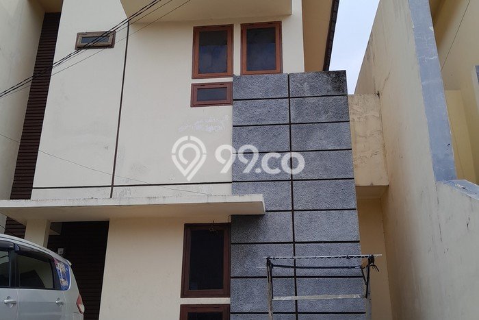 Rumah Luas Asri 3 KT Siap Pakai di Kalimalang Jakarta Timur Rumah Luas Asri 3 KT Siap Pakai di Kalimalang Jakarta Timur