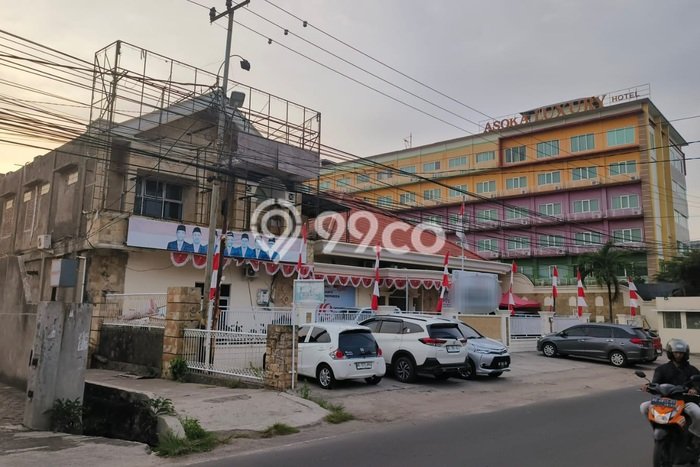 Siap Huni Hunian Elit 5 Kamar di Way Halim Dekat ke Mana Pun Siap Huni Hunian Elit 5 Kamar di Way Halim Dekat ke Mana Pun