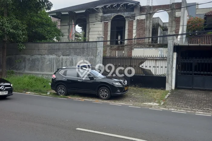 Rumah Murah LT 491m2 di Pondok Indah Lingkungan Asri Rumah Murah LT 491m2 di Pondok Indah Lingkungan Asri