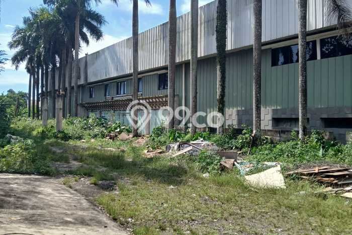 PELUANG EMAS! Pabrik di Legok, Luas 4032m2m², Nilai Profit Tinggi PELUANG EMAS! Pabrik di Legok, Luas 4032m2m², Nilai Profit Tinggi