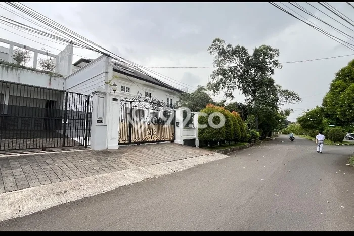Dijual Rumah Premium dengan Fasilitas Sekitar Komplit di Kebon Jeruk, Jakarta Barat Dijual Rumah Premium dengan Fasilitas Sekitar Komplit di Kebon Jeruk, Jakarta Barat