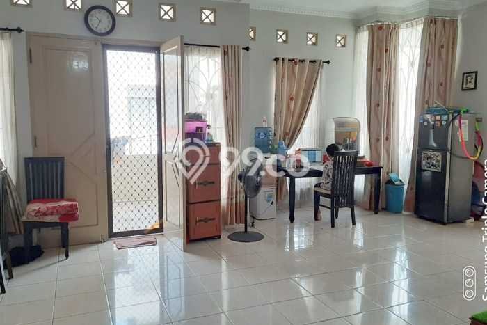 Jual Rumah Luas Megah Dengan View Cantik di Puri Indah, Jakarta Barat Jual Rumah Luas Megah Dengan View Cantik di Puri Indah, Jakarta Barat