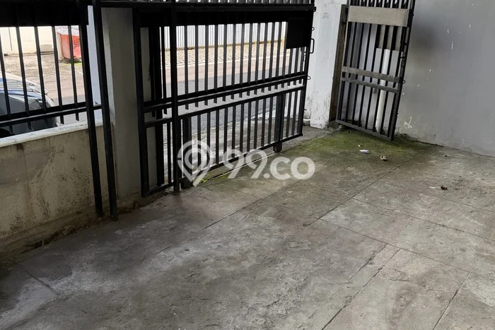 Rumah Disewakan Jakarta Barat LT 150m2 LB 180m2 Kawasan Tomang Rumah Disewakan Jakarta Barat LT 150m2 LB 180m2 Kawasan Tomang