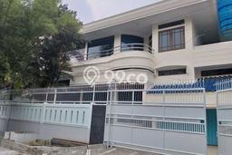 Rumah 2 Lantai di Jl. Taman Daan Mogot Iii, Jakarta Barat Rumah 2 Lantai di Jl. Taman Daan Mogot Iii, Jakarta Barat