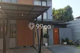 Rumah Lokasi Strategis di Lippo Karawaci, Tangerang, Luas 70m² LB 110m² Rumah Lokasi Strategis di Lippo Karawaci, Tangerang, Luas 70m² LB 110m²