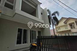 Rumah Elit Modern Tanpa Renovasi di Villa Melati Mas Tangerang Selatan Rumah Elit Modern Tanpa Renovasi di Villa Melati Mas Tangerang Selatan