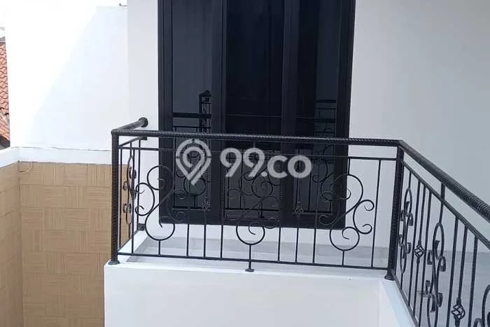 Dijual Rumah Premium dengan Fasilitas Sekitar Lengkap di Serpong Utara, Tangerang Selatan Dijual Rumah Premium dengan Fasilitas Sekitar Lengkap di Serpong Utara, Tangerang Selatan
