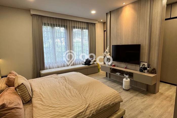 Rumah Luxury Modern Siap Huni di BSD Green Wich Tangerang Rumah Luxury Modern Siap Huni di BSD Green Wich Tangerang