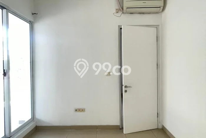 Disewakan! Rumah 3 Kamar Tidur &
3 Kamar Mandi di Green Lake City, Jakarta Barat Disewakan! Rumah 3 Kamar Tidur &
3 Kamar Mandi di Green Lake City, Jakarta Barat
