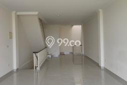 LOKASI TERBAIK! Ruko di Green Lake City, Luas 286m², Area Bisnis LOKASI TERBAIK! Ruko di Green Lake City, Luas 286m², Area Bisnis