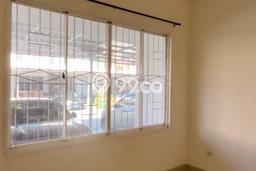 Disewakan! Rumah 3 Kamar Tidur &
3 Kamar Mandi di Green Lake City, Jakarta Barat Disewakan! Rumah 3 Kamar Tidur &
3 Kamar Mandi di Green Lake City, Jakarta Barat
