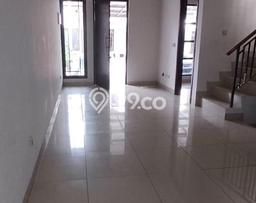 FEATURED! Rumah kawasan Green Lake City, 3 KT, Lokasi Strategis, LT 90m² LB 100m² FEATURED! Rumah kawasan Green Lake City, 3 KT, Lokasi Strategis, LT 90m² LB 100m²