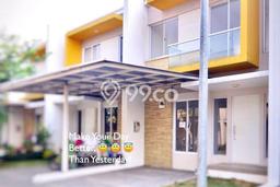 PROPERTI UNGGULAN! Rumah di Green Lake City, 3 KT, Area Premium, Luas 90m² Bangunan 100m² PROPERTI UNGGULAN! Rumah di Green Lake City, 3 KT, Area Premium, Luas 90m² Bangunan 100m²