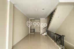 For Rent Ruko Strategis di Green Lake City, Luas 286m², Lokasi Komersial, Akses Mudah For Rent Ruko Strategis di Green Lake City, Luas 286m², Lokasi Komersial, Akses Mudah