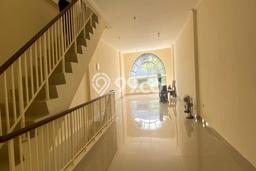 Ruko Disewakan Kawasan Green Lake City, Luas 286m², Area Bisnis, Siap Operasi Ruko Disewakan Kawasan Green Lake City, Luas 286m², Area Bisnis, Siap Operasi