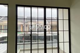 Lokasi terbaik! Rumah siap huni disewakan di Cengkareng LB 76m2 Lokasi terbaik! Rumah siap huni disewakan di Cengkareng LB 76m2