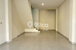 Ruko Lokasi Premium di Green Lake City, Luas 286m², For Rent, Area Bisnis Ruko Lokasi Premium di Green Lake City, Luas 286m², For Rent, Area Bisnis