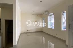 Rumah Sewa Jakarta Barat LT 150m2 LB 153m2 Kawasan Green Lake City Rumah Sewa Jakarta Barat LT 150m2 LB 153m2 Kawasan Green Lake City