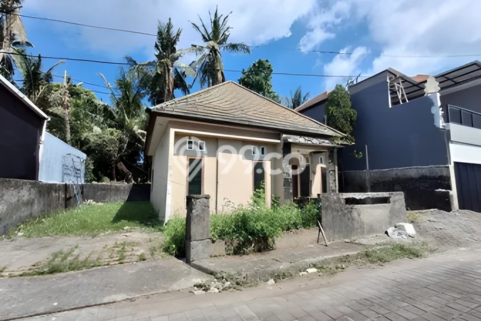 Bisa KPR! Rumah Asri area Pering, LT 212m² LB 90m² Bisa KPR! Rumah Asri area Pering, LT 212m² LB 90m²