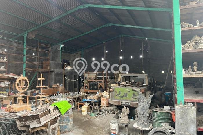 Unit Gudang Paling Strategis di Kuta Utara Badung dengan LB 300m2 Unit Gudang Paling Strategis di Kuta Utara Badung dengan LB 300m2