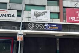 Ruko Disewa di Tangerang dengan LB 245m2 Area Komersial Ramai Ruko Disewa di Tangerang dengan LB 245m2 Area Komersial Ramai