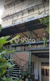 Kantor Dijual di Ciputat Tangerang Selatan dengan Luas Bangunan 2000m2 Kantor Dijual di Ciputat Tangerang Selatan dengan Luas Bangunan 2000m2