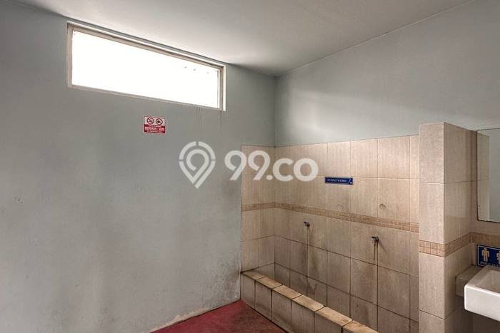 Unit Komersial Dijual di Matraman Jakarta Timur Luas Bangunan 547m2 Unit Komersial Dijual di Matraman Jakarta Timur Luas Bangunan 547m2
